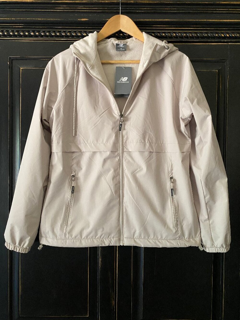 New Balance - Women’s M - Wind Jacket Fleece Lined Hooded Water Resistant (NWT)